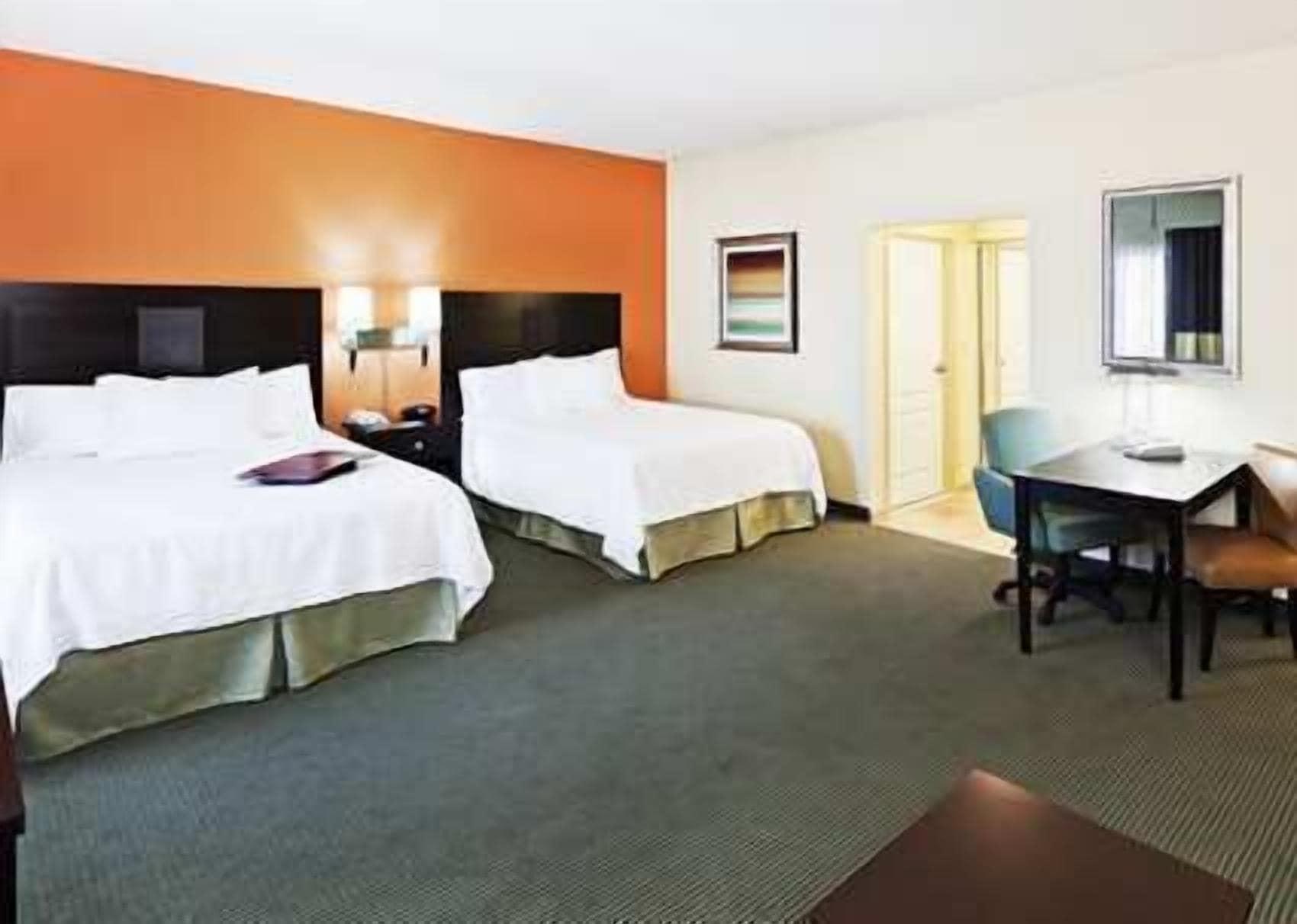 Hampton And Austin - Hotel