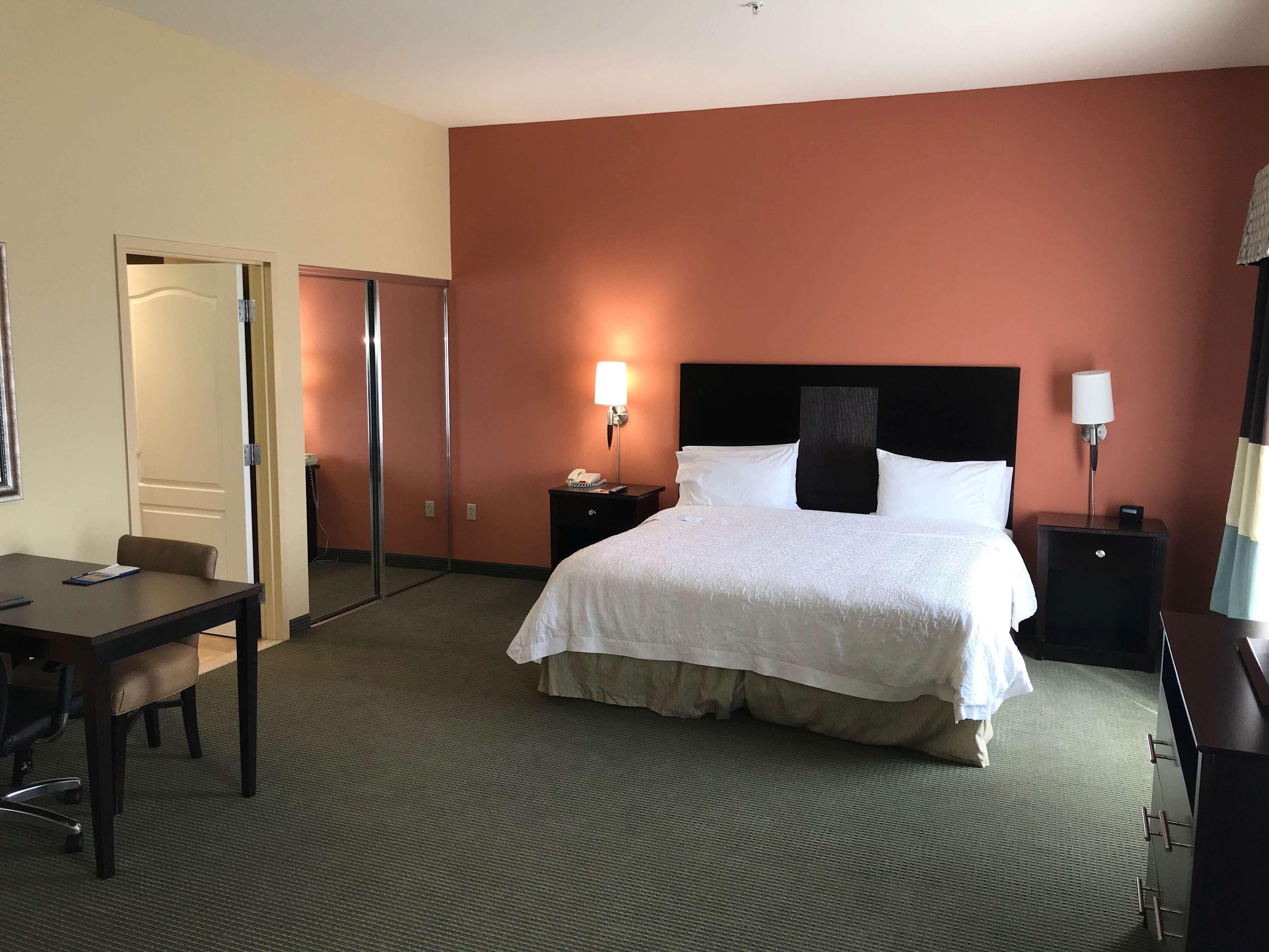 Hotel Hampton And Austin - 3*